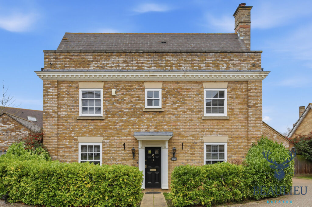 7 Montagu Gardens, Beaulieu Park CM1 6EB
